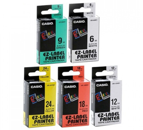 Páska CASIO kompatibilní plastová samolepicí šíře 6mm, černá na bílém, návin 8m
